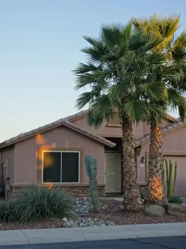 Home in Arizona with desert landscaping